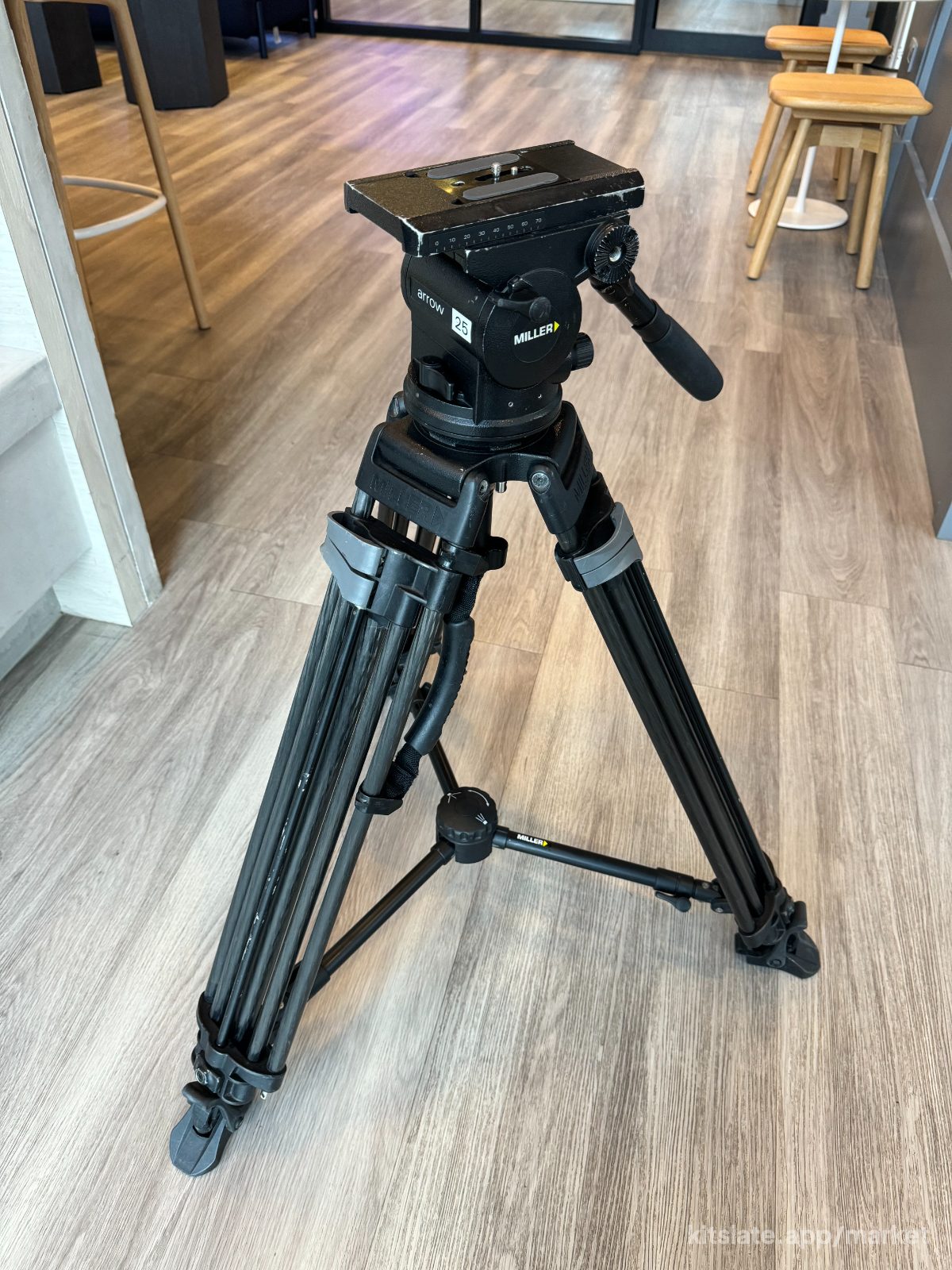 Miller 1778 Arrow 25 Tripod System — used other for sale in New York, United States